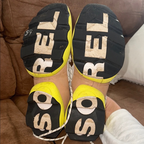 Sorel Kinetic Impact Women's Sea Salt Yellow Sneakers Size 8.5 Good Used - Picture 8 of 8